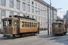 Porto telt drie museumlijnen. Ze schijnen ondanks de coronaperikelen te rijden. De lokale bevolking kan de trams ook gebruiken als een pasje hebben voor het lokale openbaar vervoer.