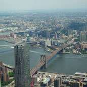 Een handig ijkpunt: de Brooklyn Bridge.